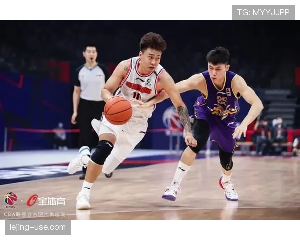 首尔FC近期比赛状态回暖，阵容磨合初见成效，联赛积分逐步攀升